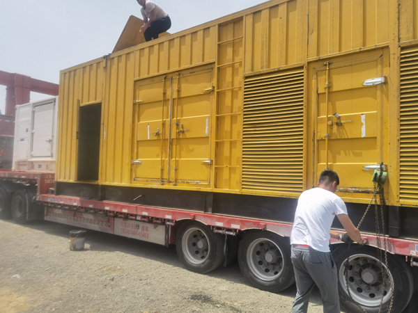 信宜除了负载情况和发动机维护，还有哪些因素会影响 200kw 柴油发电机的油耗？