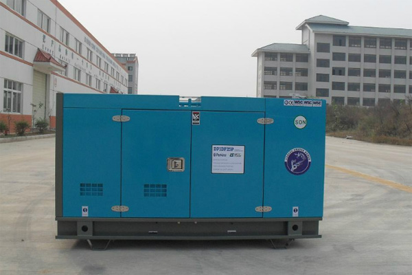 信宜发电机租赁发电机组的换季保养注意事项