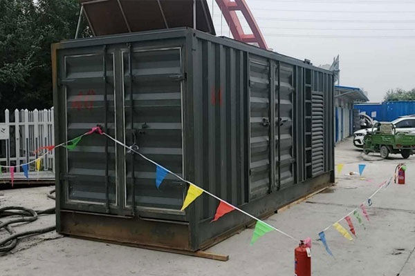 信宜发电机租赁空气滤清器多久更换一次？